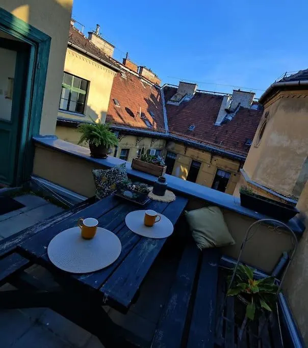 Apartament Ferencvarosi Tetoteraszos Apartman Budapesta Ungaria